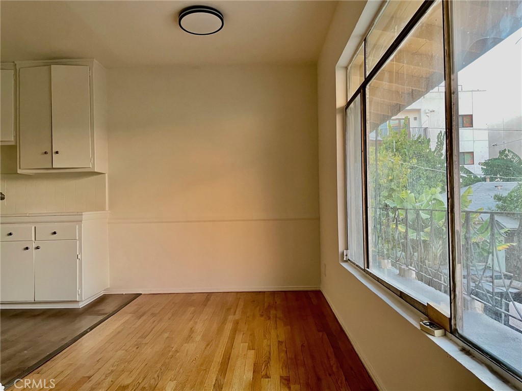 1433 N Bronson Avenue 6 Property Photo 8