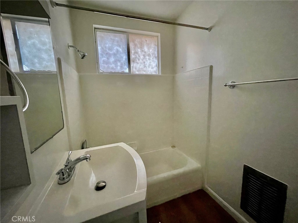 1433 N Bronson Avenue 6 Property Photo 10