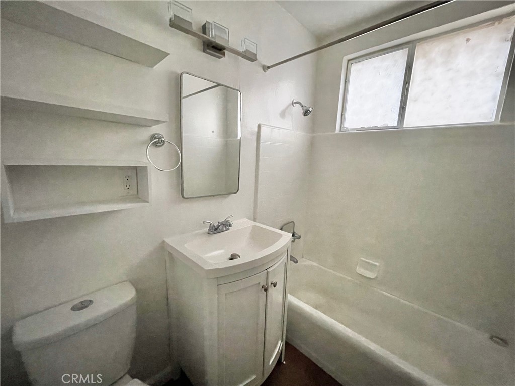 1433 N Bronson Avenue 6 Property Photo 11