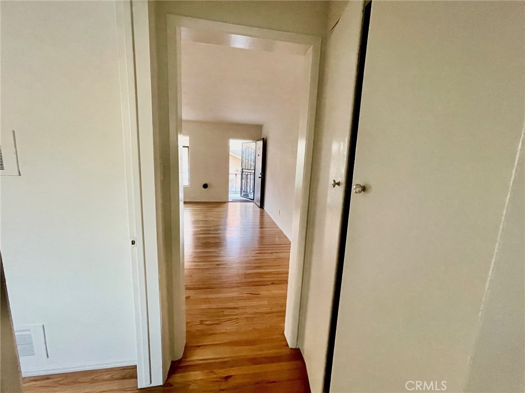 1433 N Bronson Avenue 6 Property Photo 12