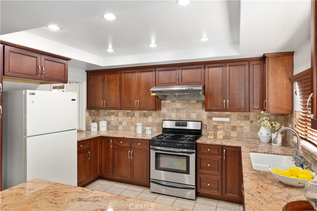 519 N Chandler Avenue A Property Photo 14