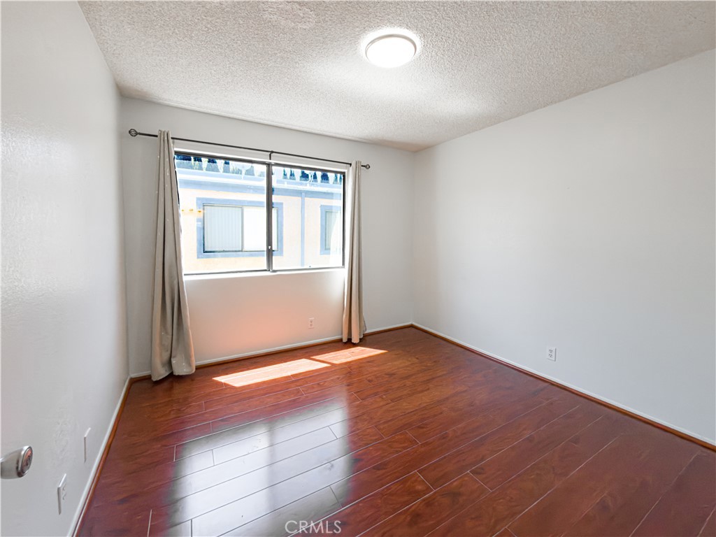 519 N Chandler Avenue A Property Photo 26
