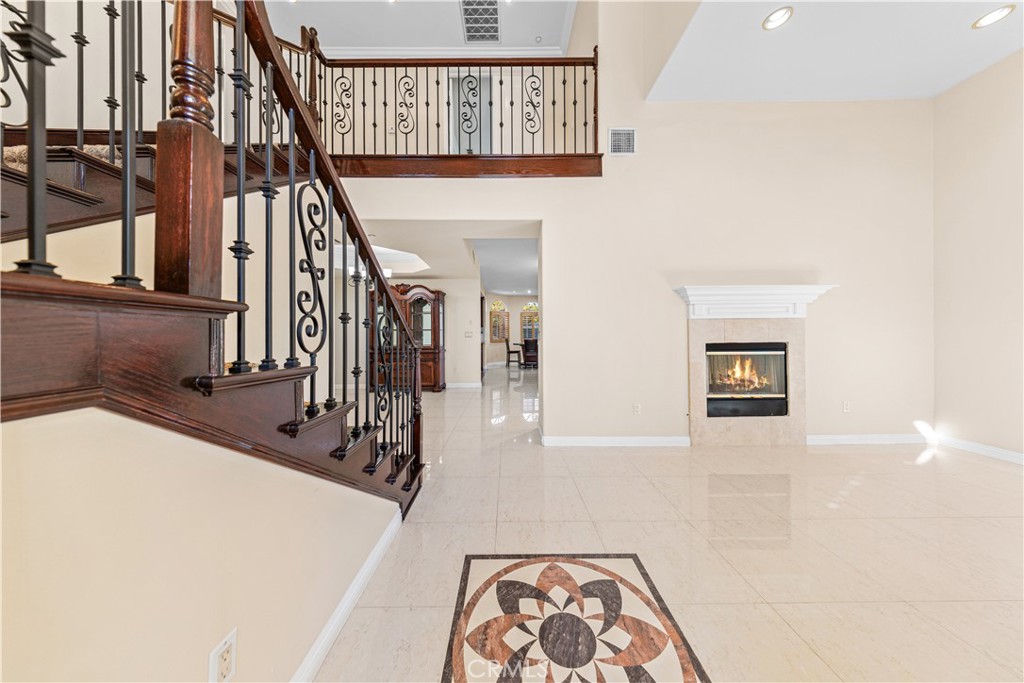 5215 Buffington Property Photo 5
