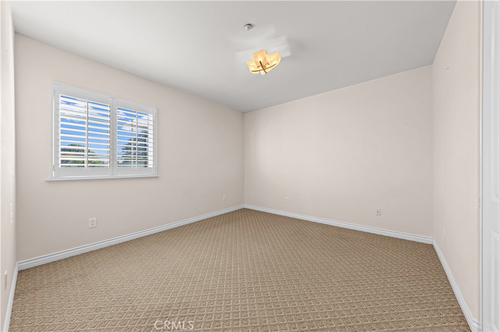 5215 Buffington Property Photo 29