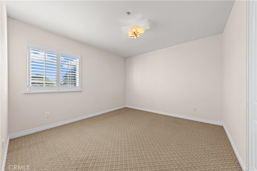 5215 Buffington Property Photo 29
