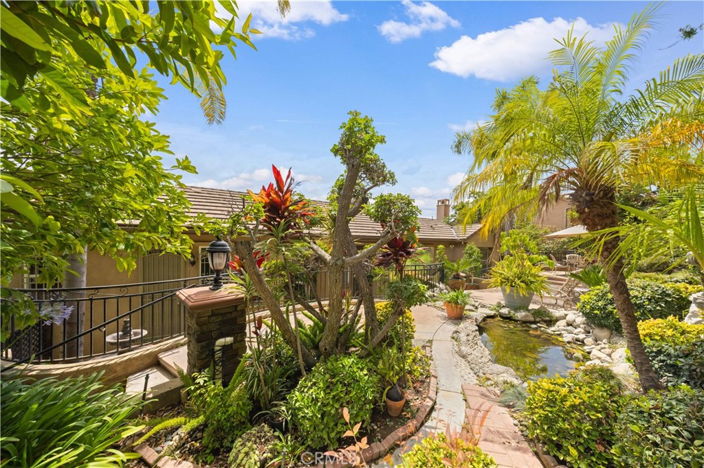 829 Kingsford Property Photo 1