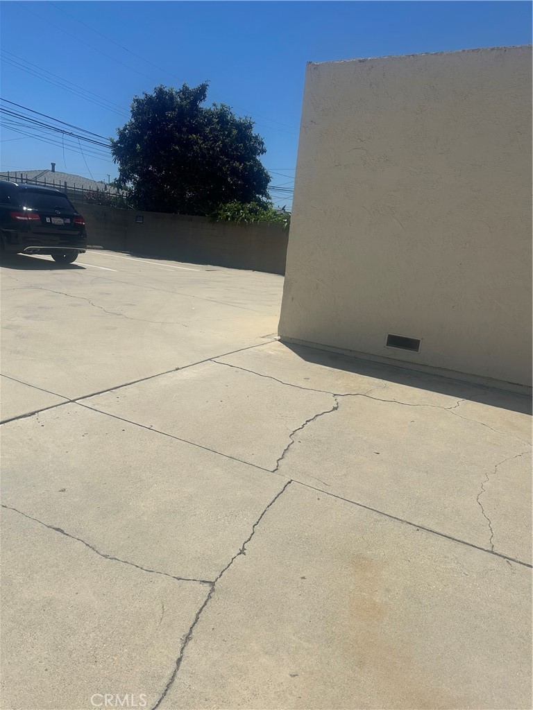 7782 Newman Avenue Property Photo 3