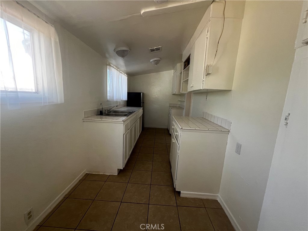 408 Bazoobuth Property Photo 7