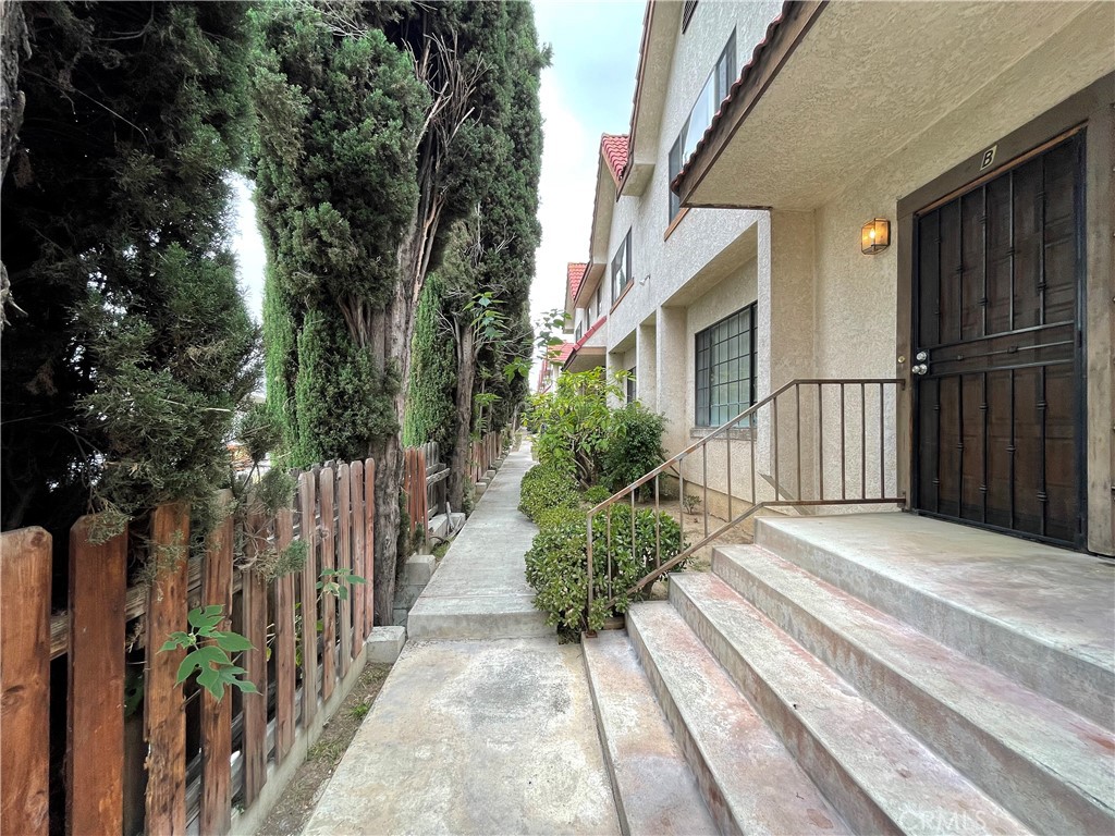 423 Pomelo Property Photo 3