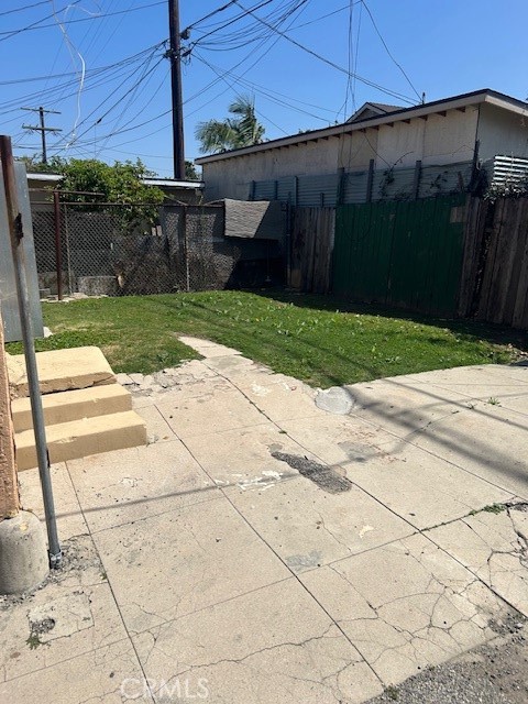 156 W 84th Property Photo 12