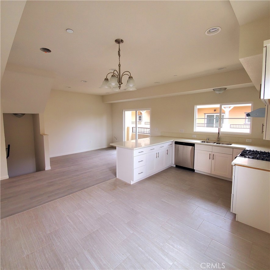 10341 Western Avenue Property Photo 5