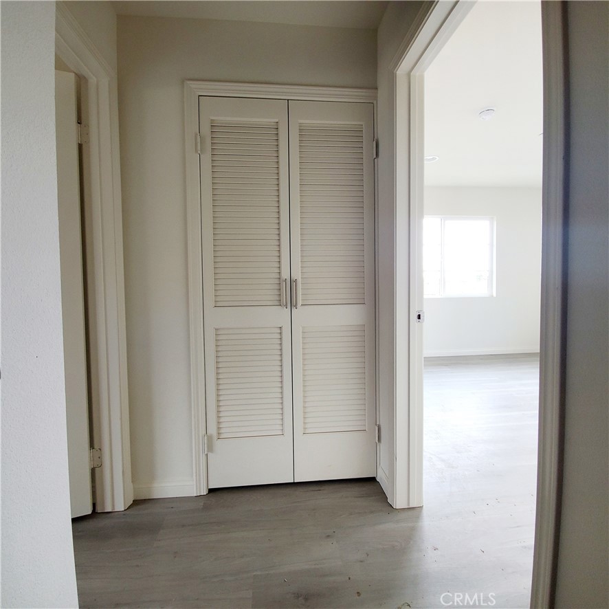 10341 Western Avenue Property Photo 10