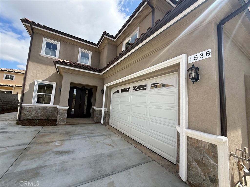 1538 Arland Property Photo 2