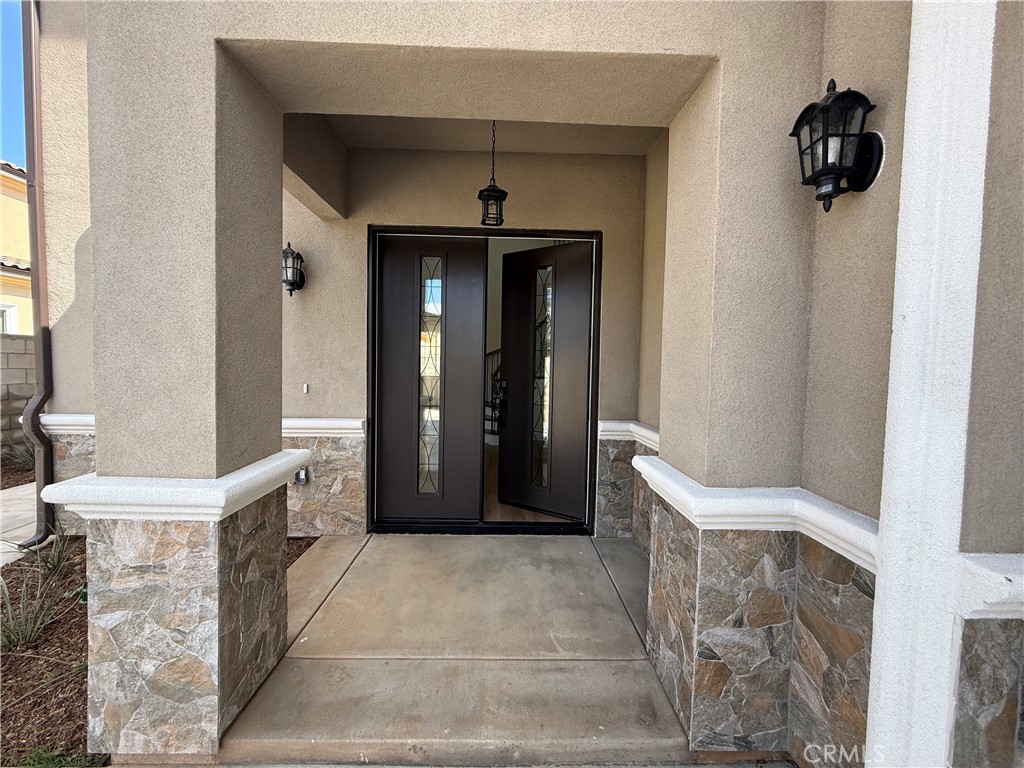 1538 Arland Property Photo 6