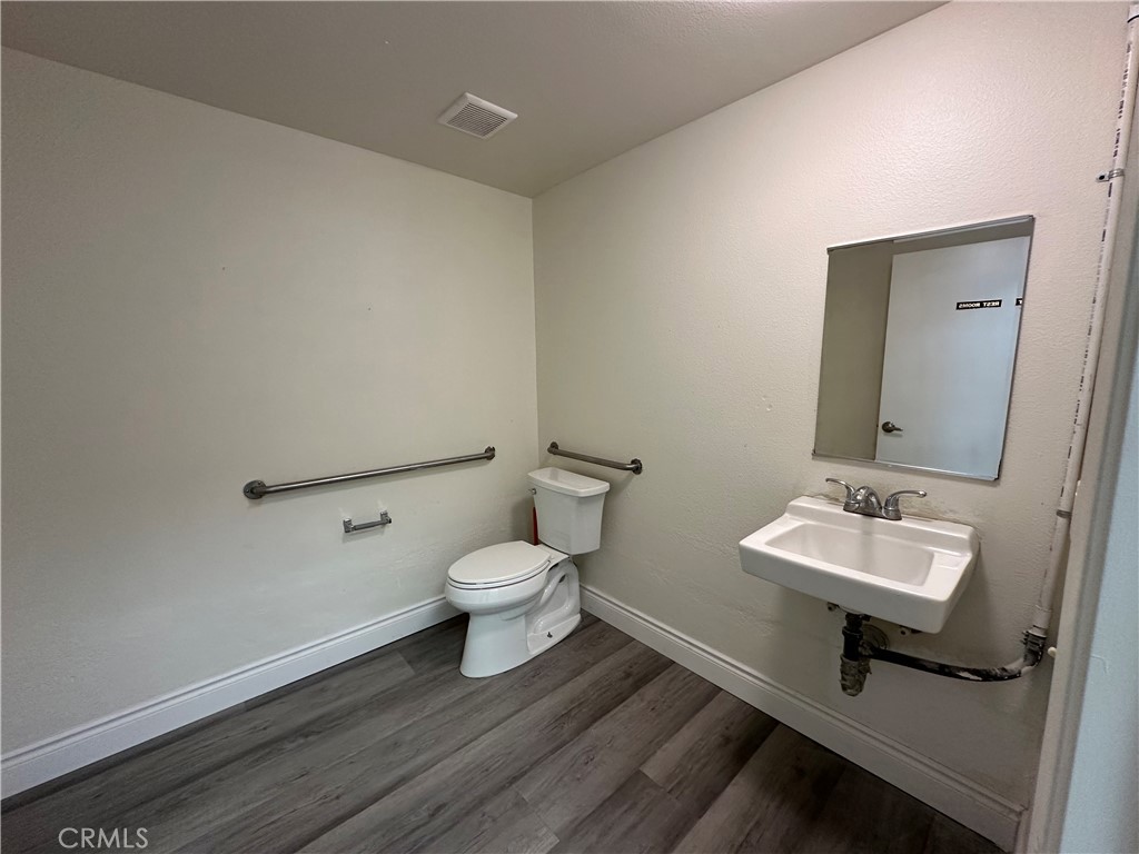 555 W Las Tunas Property Photo 9