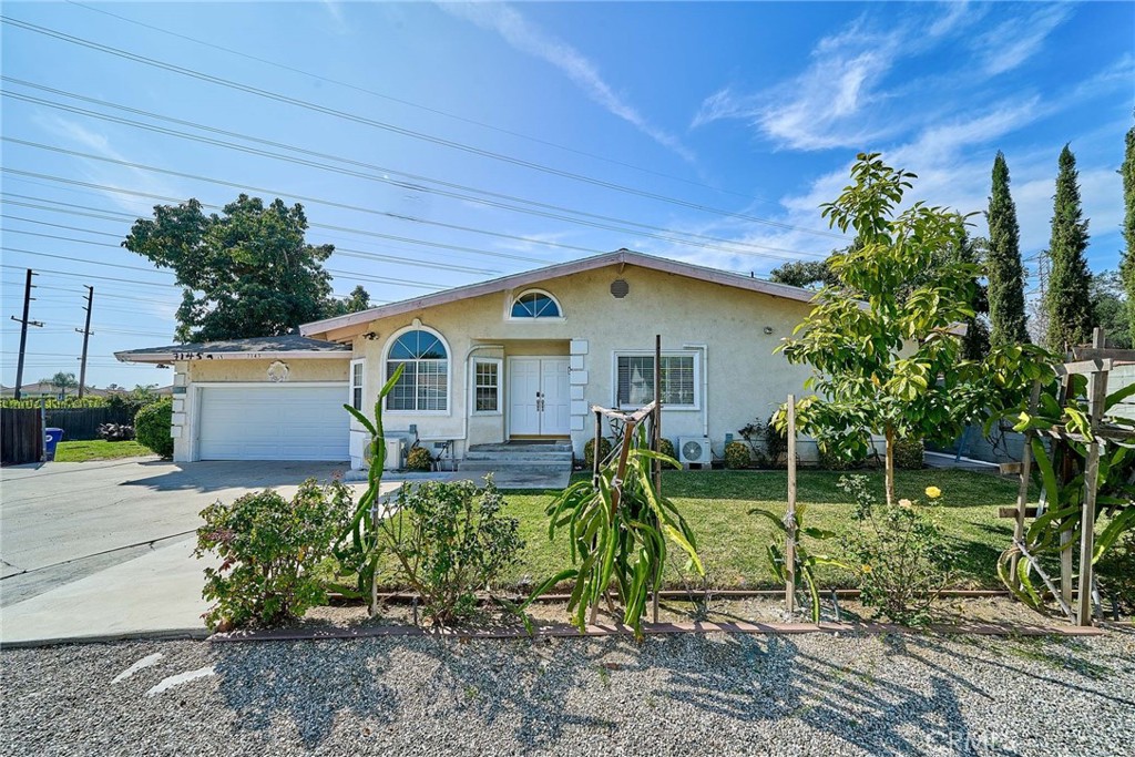 7145 N Muscatel Property Photo 2