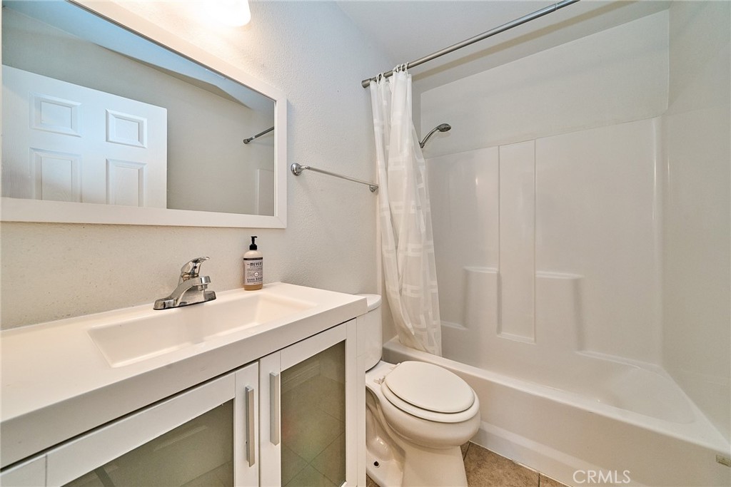7145 N Muscatel Property Photo 22