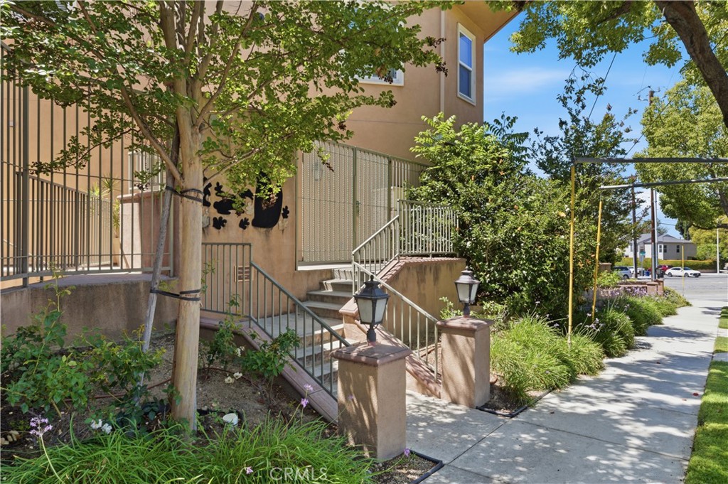 1101 East Avenue Property Photo 6