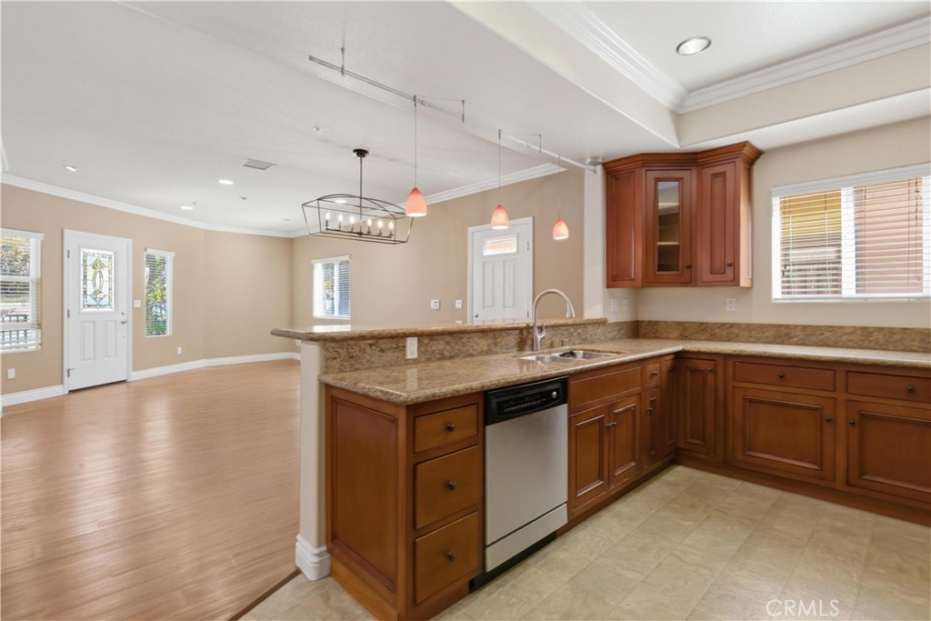 1101 East Avenue Property Photo 22