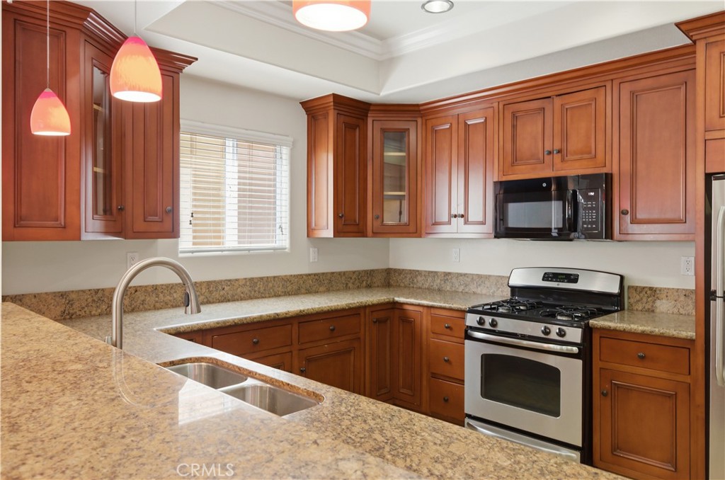 1101 East Avenue Property Photo 23