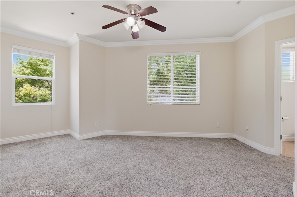 1101 East Avenue Property Photo 28
