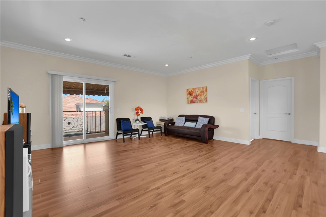 800 E Newmark Avenue Property Photo 11