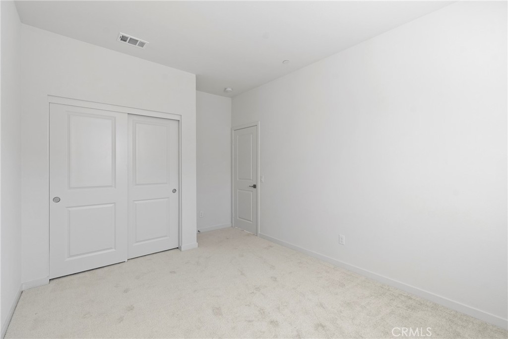 15946 Caterpillar Property Photo 15