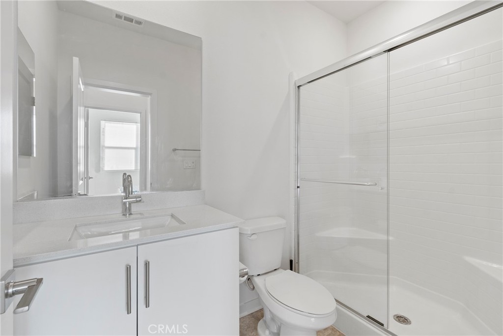 15946 Caterpillar Property Photo 17
