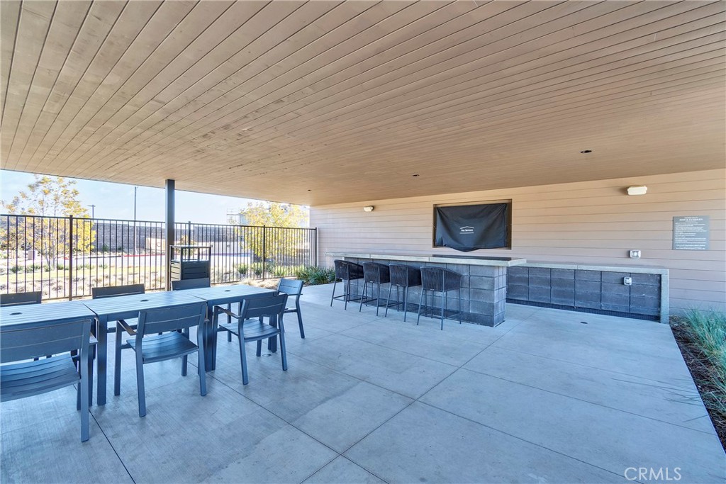 15946 Caterpillar Property Photo 24