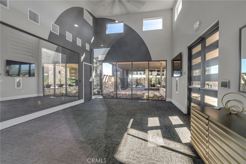 15946 Caterpillar Property Photo 27