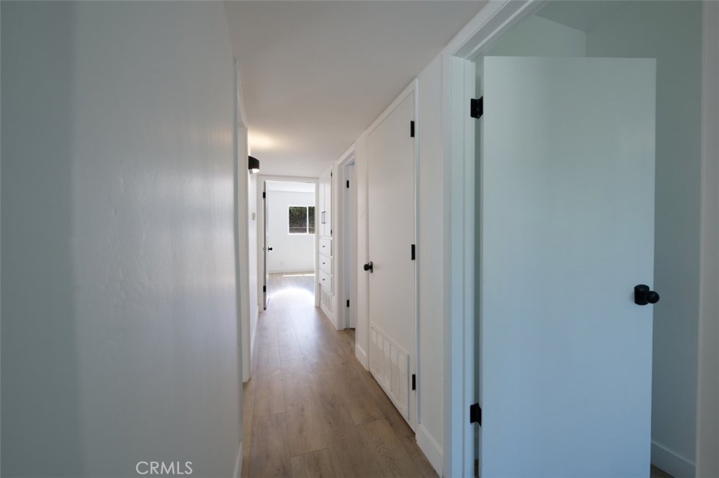 2425 Castle Drive Property Photo 10