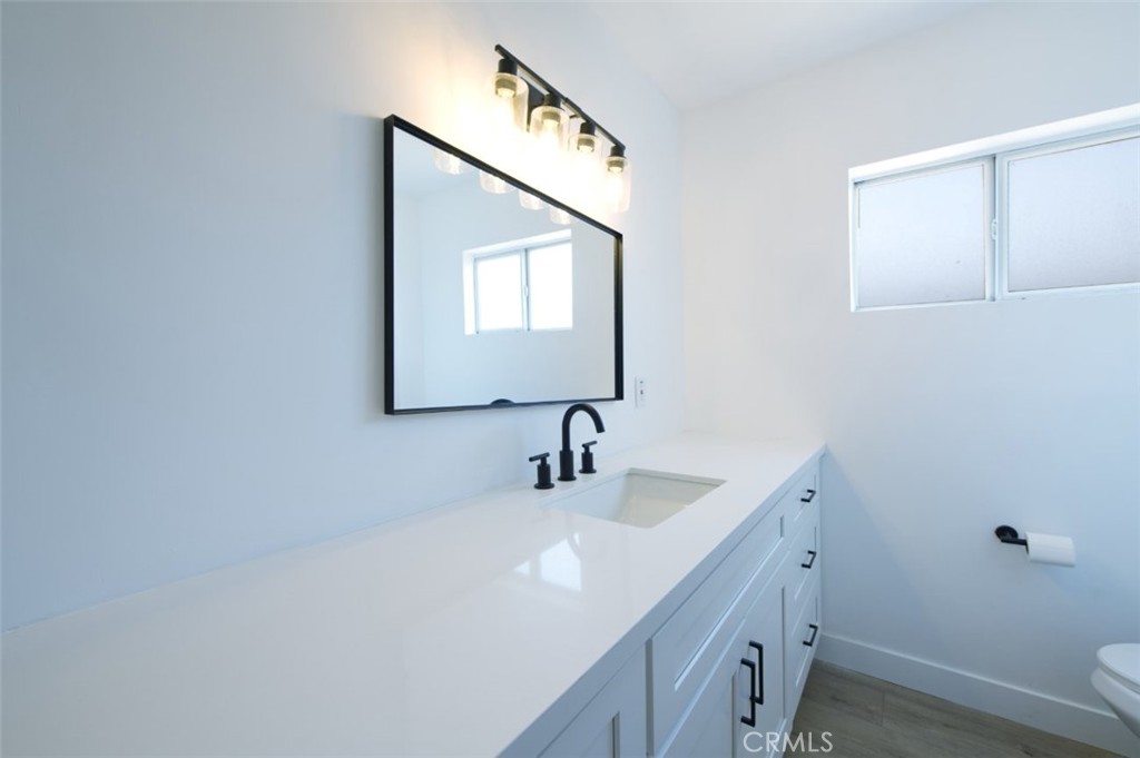 2425 Castle Drive Property Photo 13