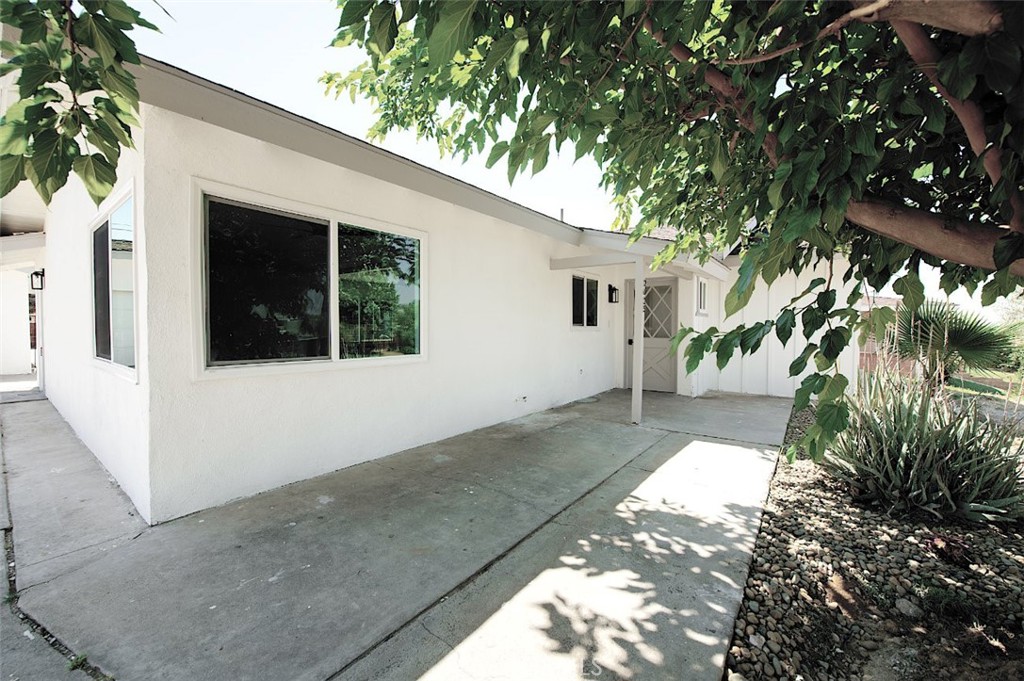 2425 Castle Drive Property Photo 25