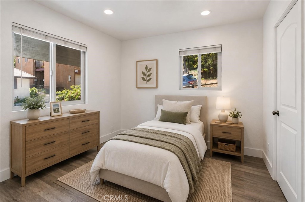 4365 Esmeralda Street Property Photo 16