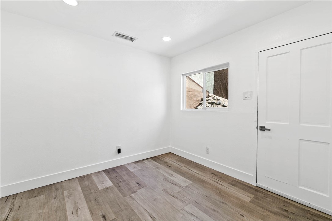 4365 Esmeralda Street Property Photo 21