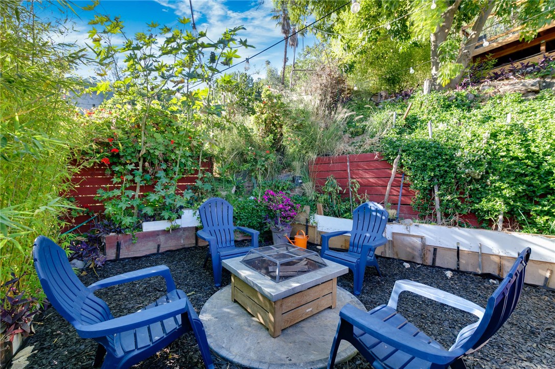 4365 Esmeralda Street Property Photo 23