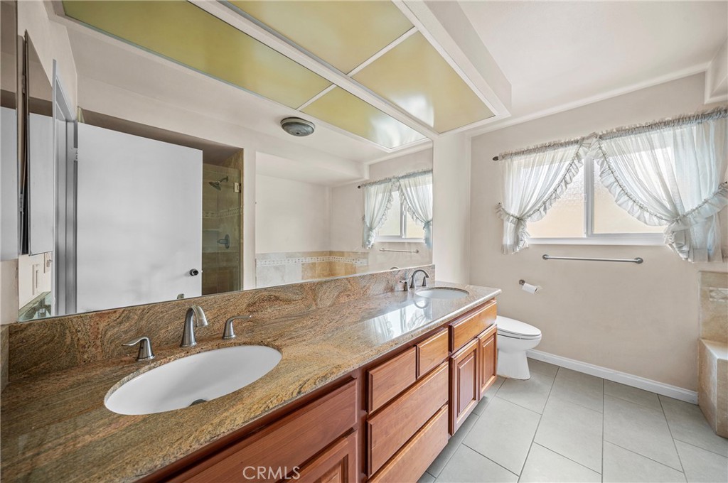 704 Crest Vista Drive Property Photo 17