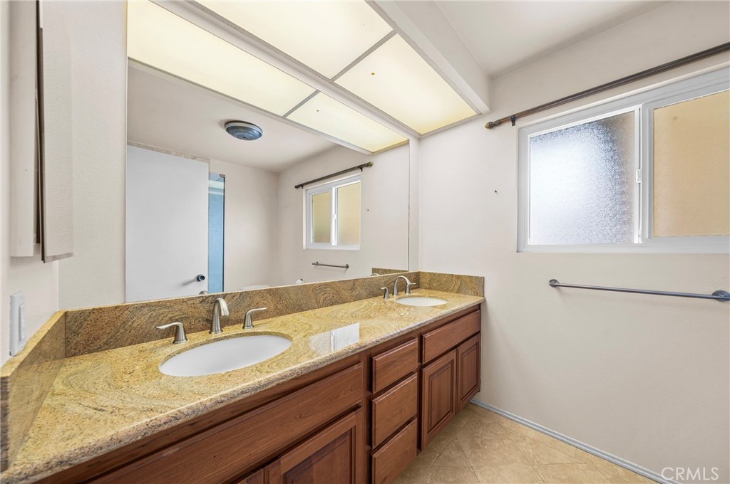 704 Crest Vista Drive Property Photo 19