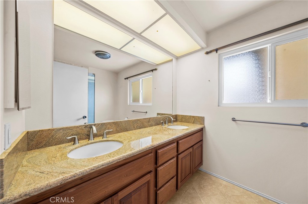 704 Crest Vista Drive Property Photo 19