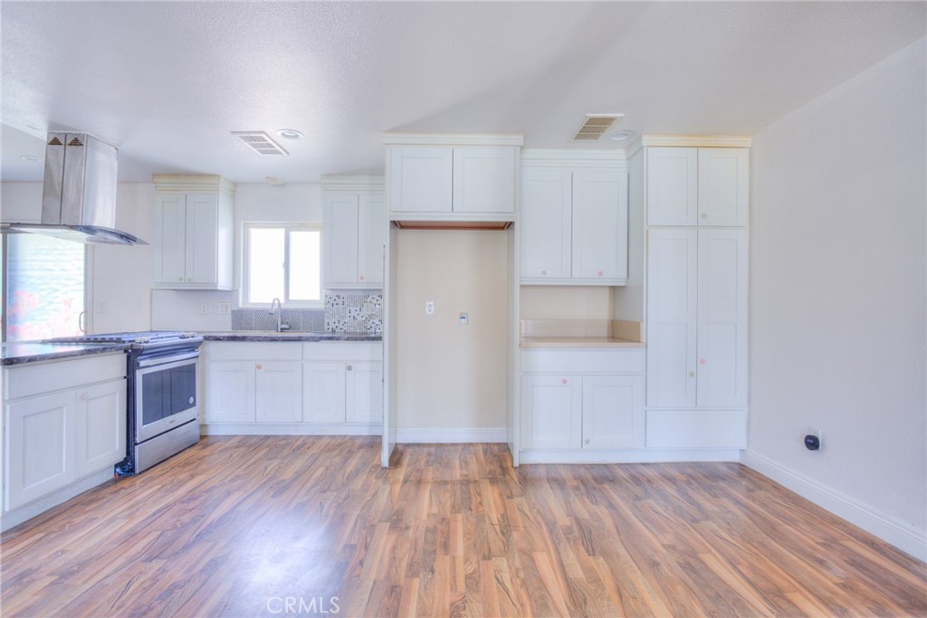 13011 Pinon Property Photo 31