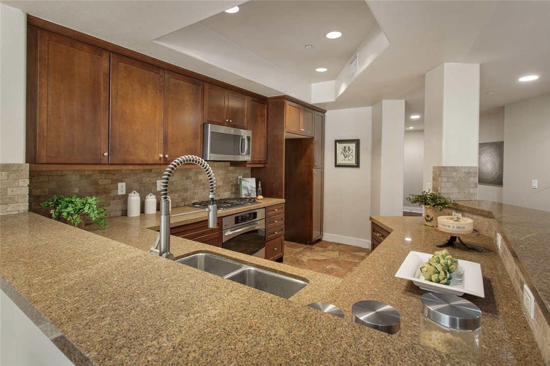 11115 Acama 207 Property Photo 8