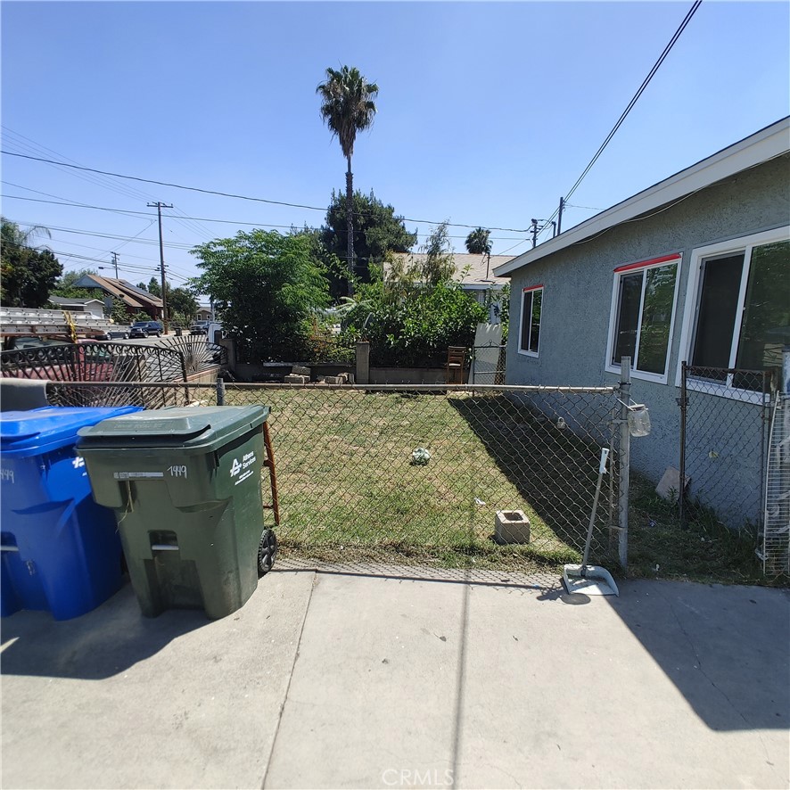 1449 S Park Avenue Property Photo 3