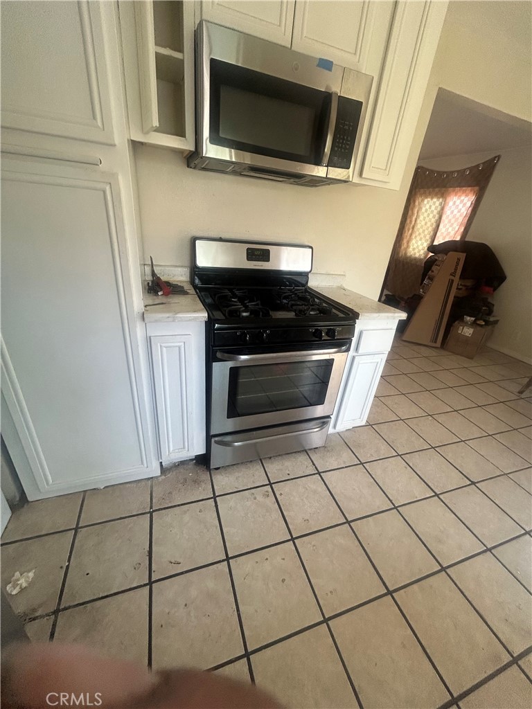 1449 S Park Avenue Property Photo 6