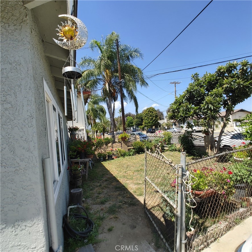 1449 S Park Avenue Property Photo 17