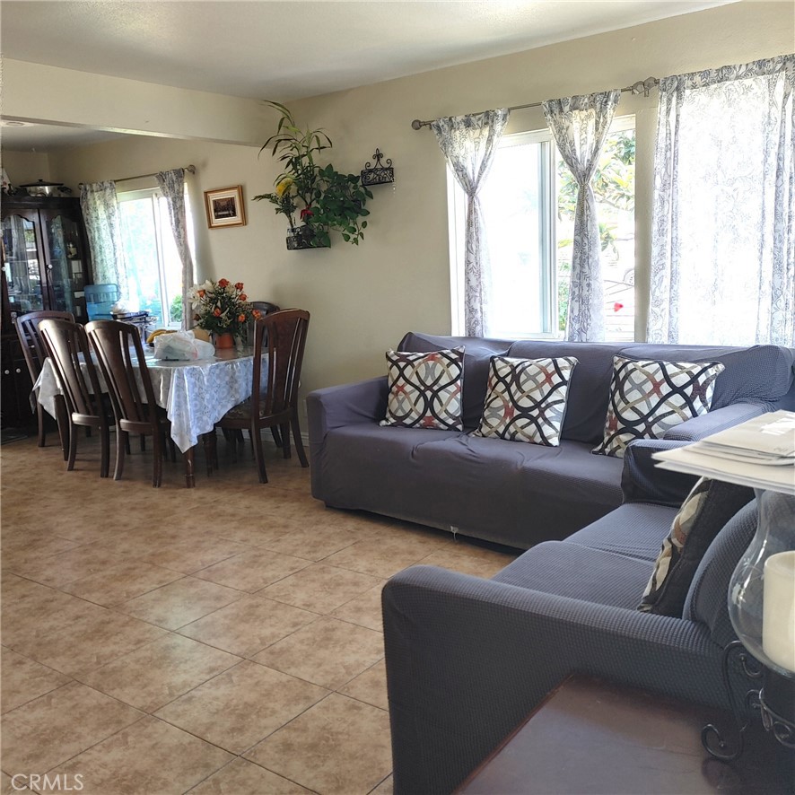 1449 S Park Avenue Property Photo 20