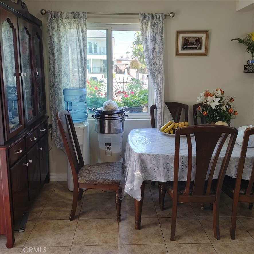 1449 S Park Avenue Property Photo 22