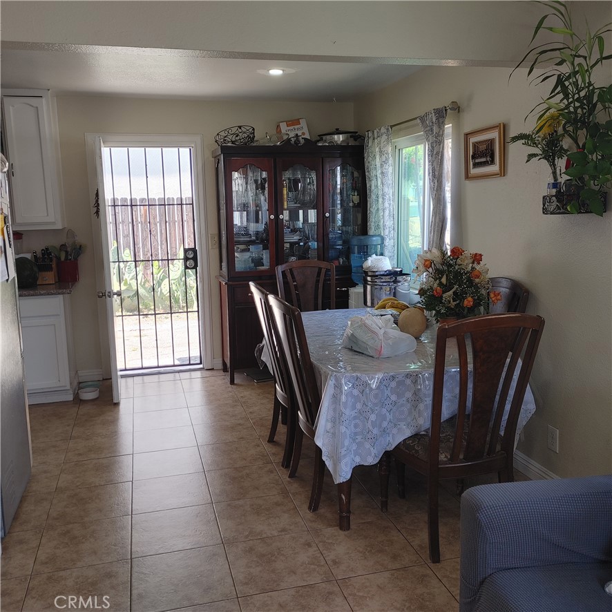 1449 S Park Avenue Property Photo 23