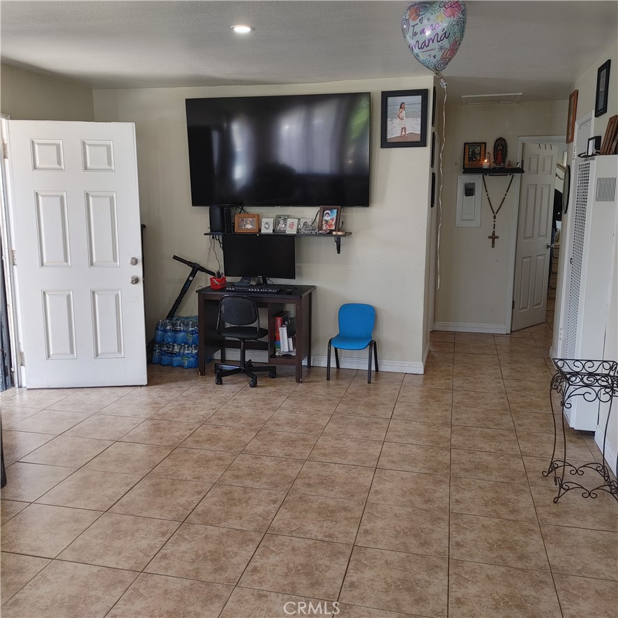 1449 S Park Avenue Property Photo 24