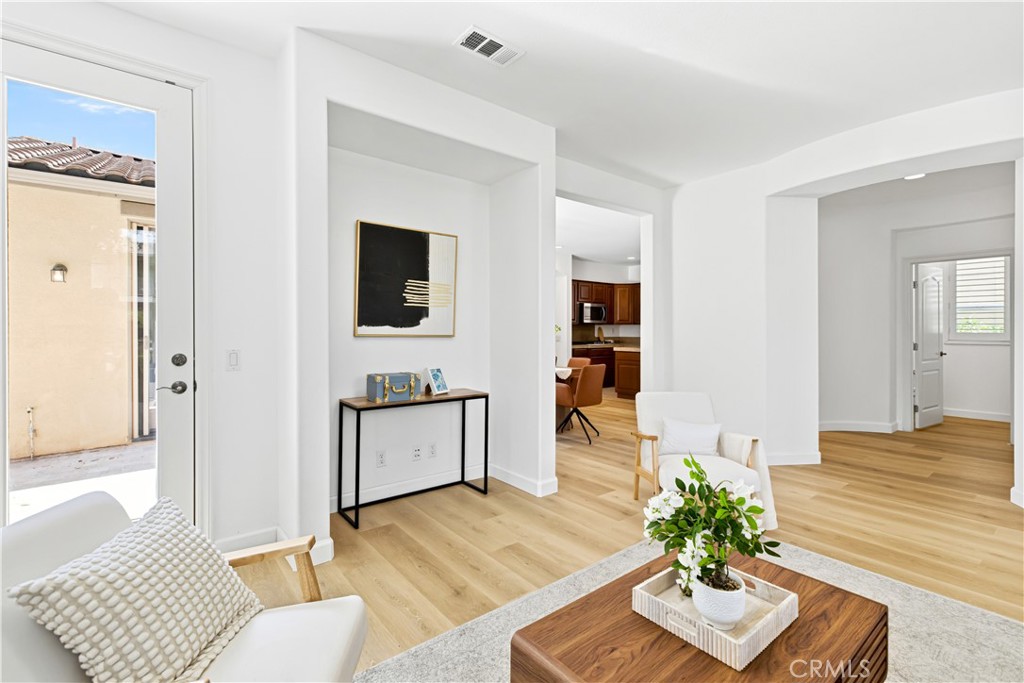 80 Wonderland Property Photo 9