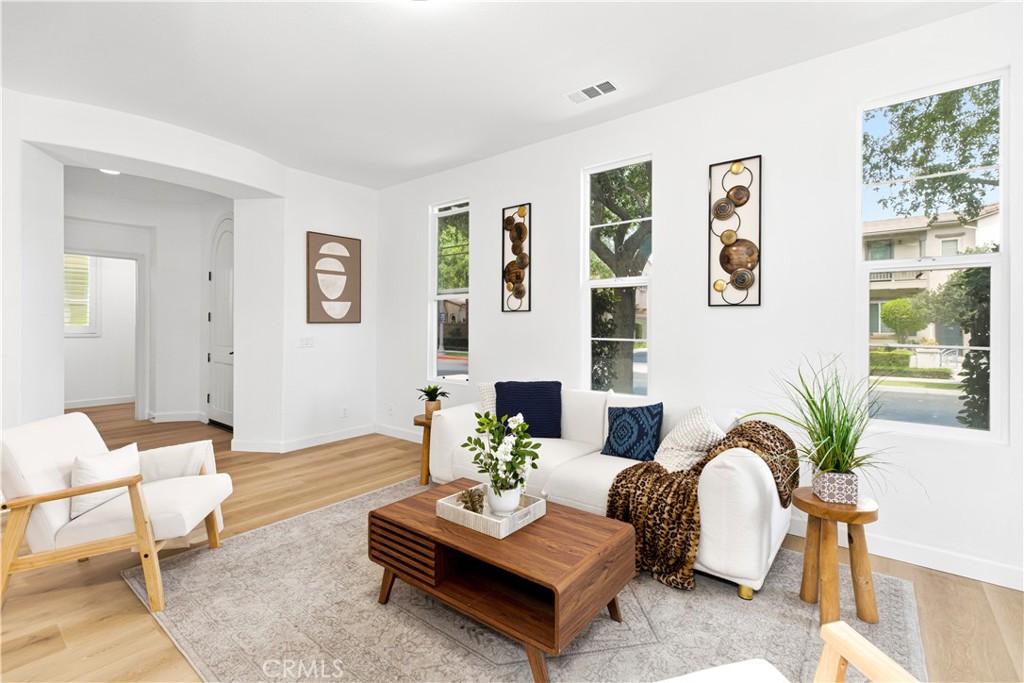 80 Wonderland Property Photo 10